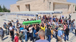 Karamanda 5inci kattan düşen 2 yaşındaki Miraç, son yolculuğuna uğurlandı