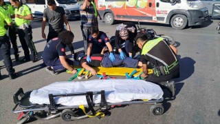 Karamanda otomobil ile motosiklet çarpıştı: 1 yaralı