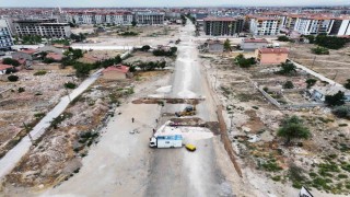 Karatayda iki cadde birbirine bağlanıyor