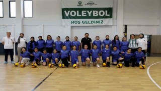 Karatayda sporun kalbi yaz okullarında atıyor