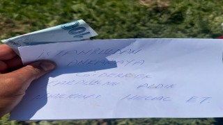 Karpuz üreticisi tarlasında gördüğü not karşısında duygulandı