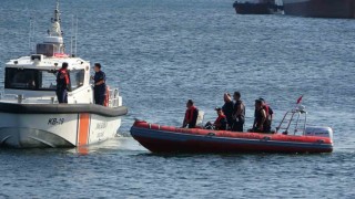 Kartalda denize giren genç kayboldu: Arama çalışmaları sürüyor