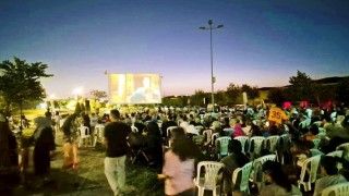 Kartepede vatandaşlar açık hava sinemasında buluştu