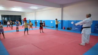 Kartepede yaz tatili sporla şenleniyor