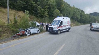 Kastamonuda iki otomobil çarpıştı: 2 yaralı