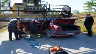 Kastamonuda otomobil biçerdöverin altında kaldı: 1 ölü