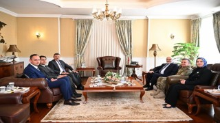 Kavaklıoğlundan Vali Çiftçiye ziyaret