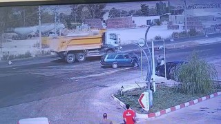 Kazada ağır yaralanan kadından acı haber