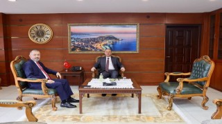 KBÜ Rektörü Kırışık, Ordu ve Giresunda kurumsal ziyaretler gerçekleştirdi