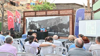 ‘Kent Tarihi Söyleşilerinin son konuğu Ayşe Özkan Emanet oldu