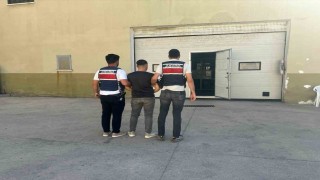 Kesinleşmiş hapis cezasıyla aranan 2 şahıs yakalandı