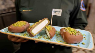 Kilosu bin lira olan bu dondurma sıcak havada yok satıyor