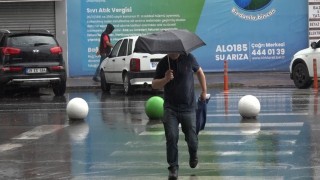 Kırklarelinde sağanak etkili oldu