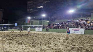 Kıyasıya geçen plaj voleybolu turnuvası sona erdi