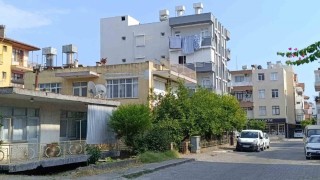 Kız kardeşi tarafından evinde ölü halde bulundu