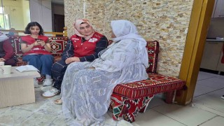 Kızılay gönüllülerinden huzurevine anlamlı ziyaret