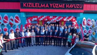 Kızılelma yüzme havuzu hizmete açıldı