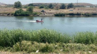 Kızılırmaka giren genç kayboldu