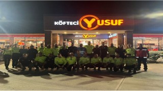 Köfteci Yusuf, yangınla mücadele eden ekiplere kapılarını açtı