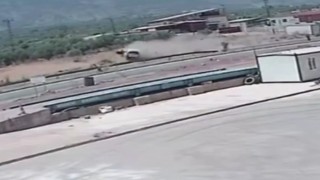 Kontrolden çıkan araç taklalar attı, sürücü hayatını kaybetti