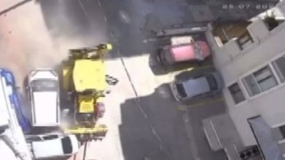 Kontrolden çıkan kepçe dehşet saçtı