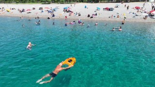 Konyaaltı Sahilinde İnsansız Robot Cankurtaran iş başında
