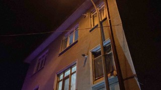 Konyada 3üncü kattan düşen çocuk ağır yaralandı