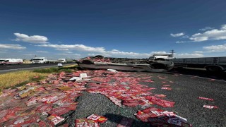 Konyada minibüs takla attı: 4 yaralı