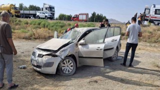 Konyada otomobil şarampole devrildi: 3 yaralı
