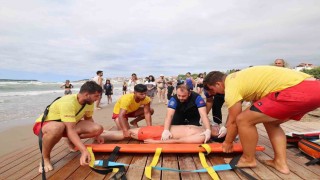 KOSKEM ekipleri son bir ayda 887 kişiyi boğulmaktan kurtardı