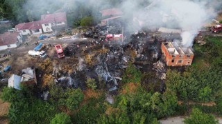 Köy alevlere teslim oldu: Felaketin izleri gün ağarınca ortaya çıktı