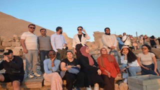 Kültürler Nemrutta buluştu