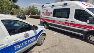 Kuluda elektrikli bisiklet ile otomobil çarpıştı: 1 yaralı