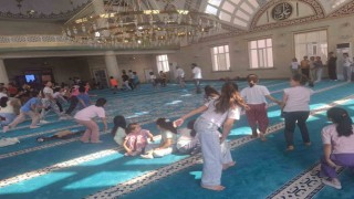 Kuran kursu öğrencileri çocuk şenliği ile eğlendi