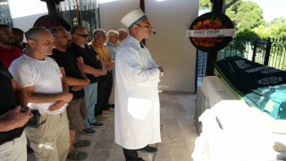 Kurtlar Vadisi dizisinin Kibritçi Çevatı Şekip Taşpınar son yolculuğuna uğurlandı