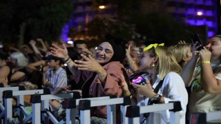 Kuşadalılar ‘Yaz Konserleri ile eğlendi