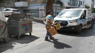 Kuşadasında temizlik çalışmaları sürüyor