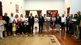 LGS Birincilerinden Vali Yılmaz’a Ziyaret