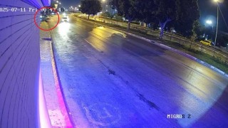 Lunapark dönüşündeki baba ve oğlunu hayattan koparan kazanın güvenlik kamerası ortaya çıktı