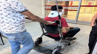 Maç esnasında saldırıya uğrayan genç hastaneye kaldırıldı