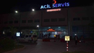 Malatyada bir kişi ayırmaya çalıştığı kavgada bıçakla ağır yaralandı