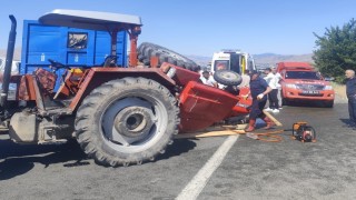 Malatyada traktör tırla çarpıştı: 1 ölü