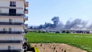 Manisada hurda deposunda yangın kontrol altına alındı