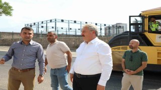 Melikgazi asfalt yatırımıyla mahallelere değer katmaya devam ediyor