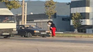 Mendil satıcısı Miki Fare büyük ilgi gördü