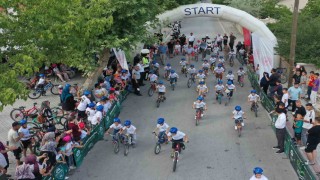 Meramda bisiklet yarışları heyecanı sürüyor