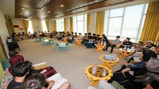 Meramda yaz, Gençlik Meclisiyle hem eğitici hem eğlenceli geçiyor