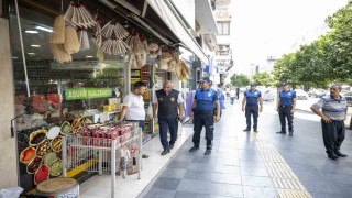 Mersinde kaldırım ve yol işgaline geçit verilmiyor