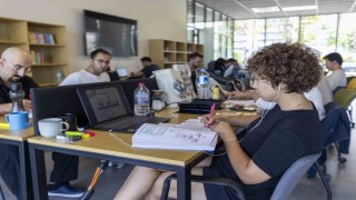 Mersinde okuma salonları yaz boyunca hizmette