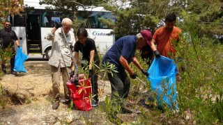 Mersinde yaşlı bakım merkezi sakinlerinden orman yangınlarına karşı örnek davranış